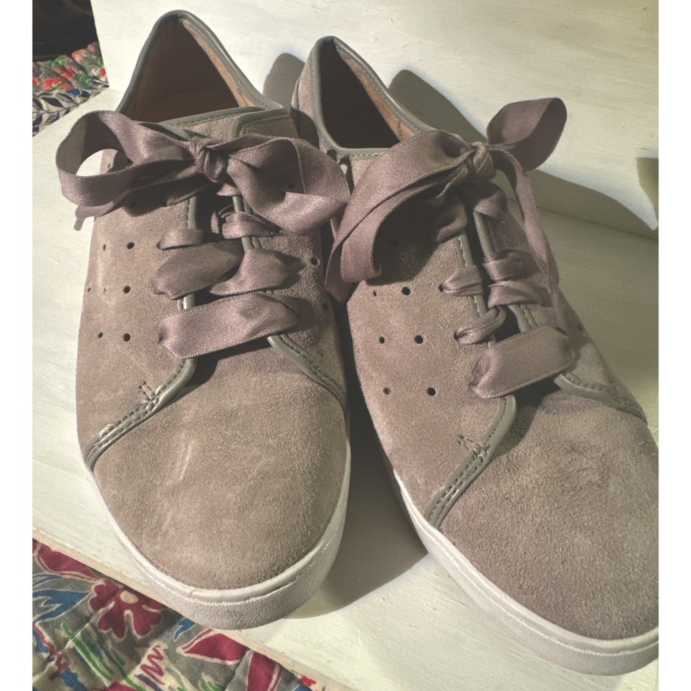 Vionic Orthaheel Keke Suede Womens Casual Walking Shoes Sneakers Size 7.5 Gray